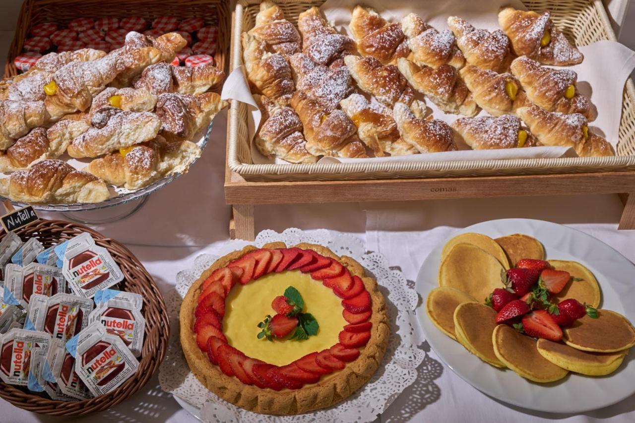 Hotel Degli Artisti Рим Екстериор снимка